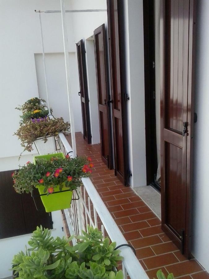 La Casa Bianca Apartment Roe Luaran gambar